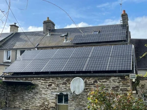 Pose de panneaux photovoltaïques pour nos clients situés dans le Calvados.